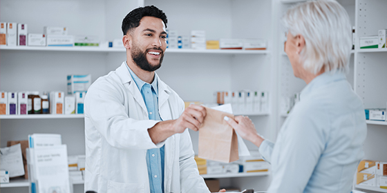 pharmacisthandingbagWEBSITE